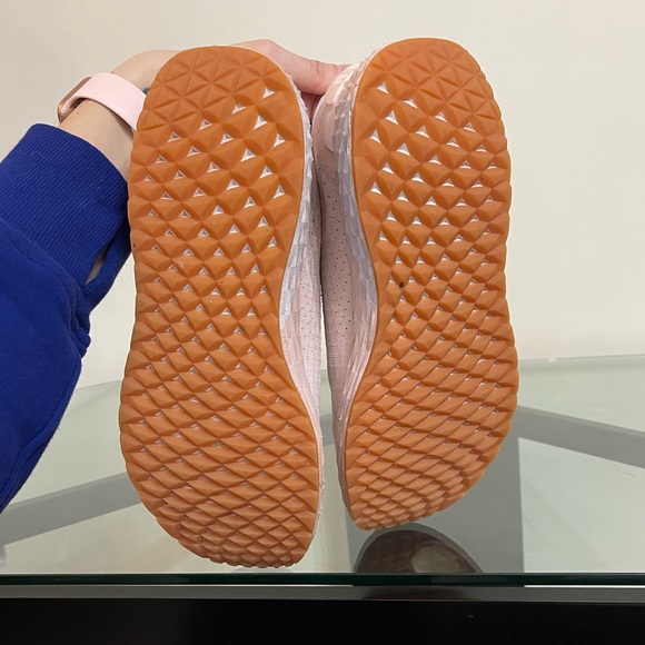 Nobull Blush Ripstop Runner - Picture 6 of 7